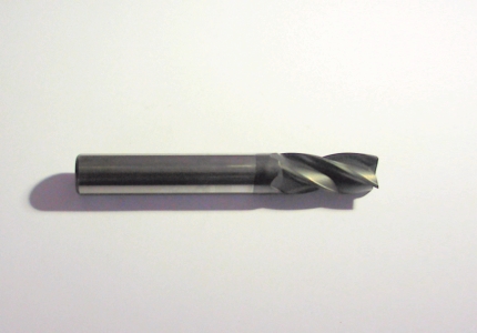 Fraise à   revêtement nano diamant pour l'usinage de l'aluminium, des composites et du graphite.